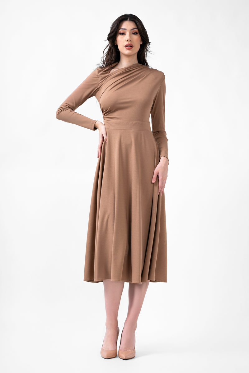 Rohie midi camel cu cut-out si drapaje