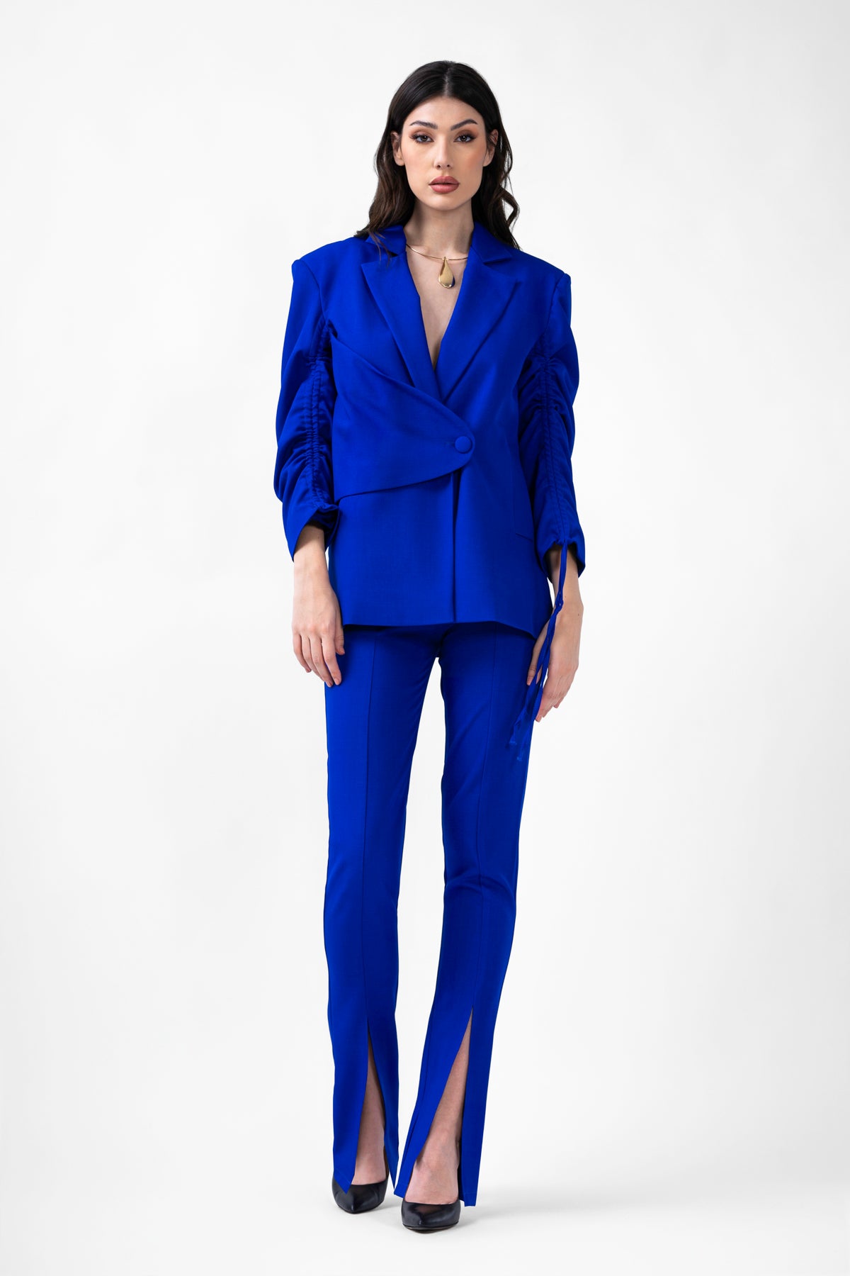 Costum albastru electric cu sireturi si pantaloni slim fit