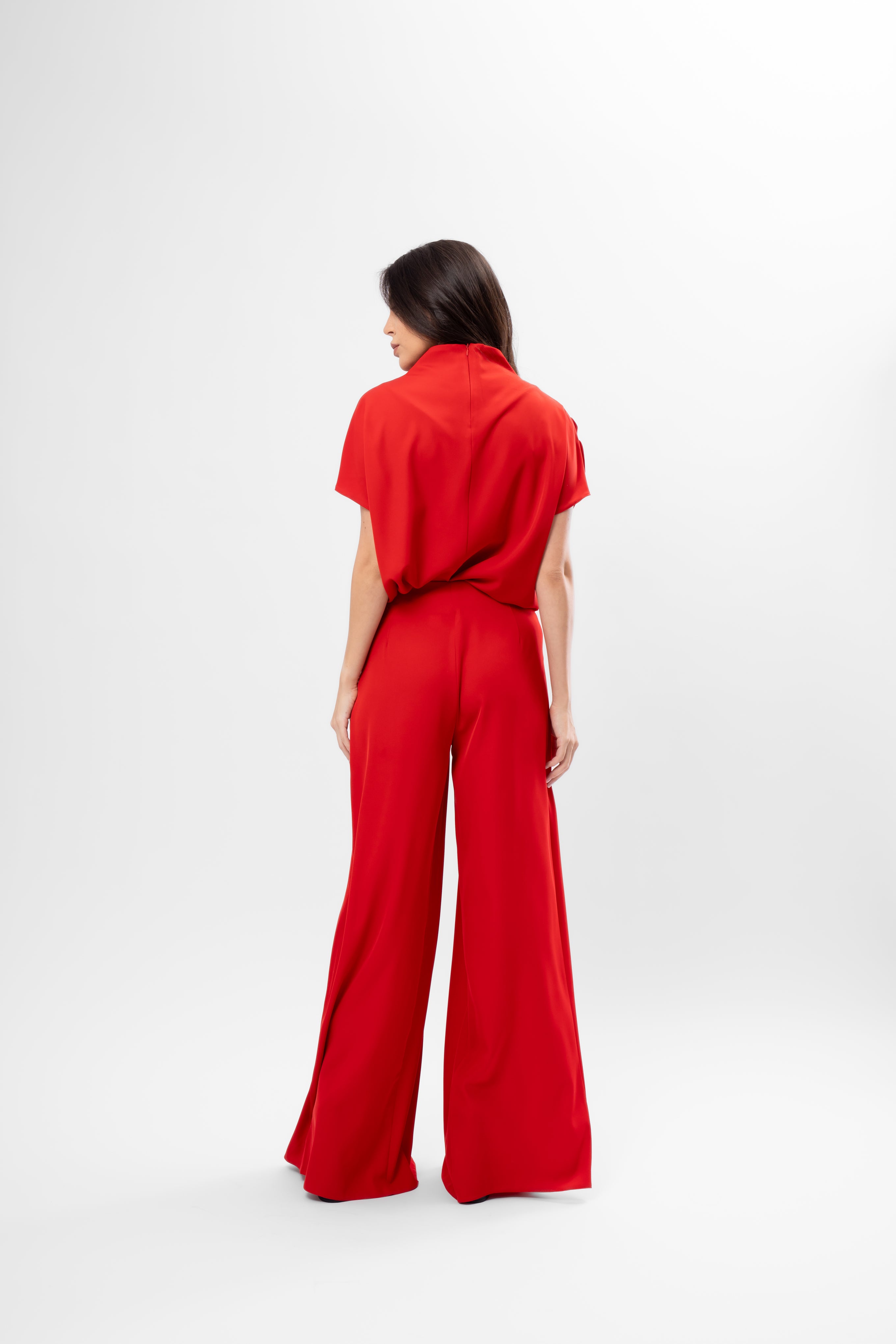 Set Roșu cu Drapaje și Pantaloni cu Pliuri