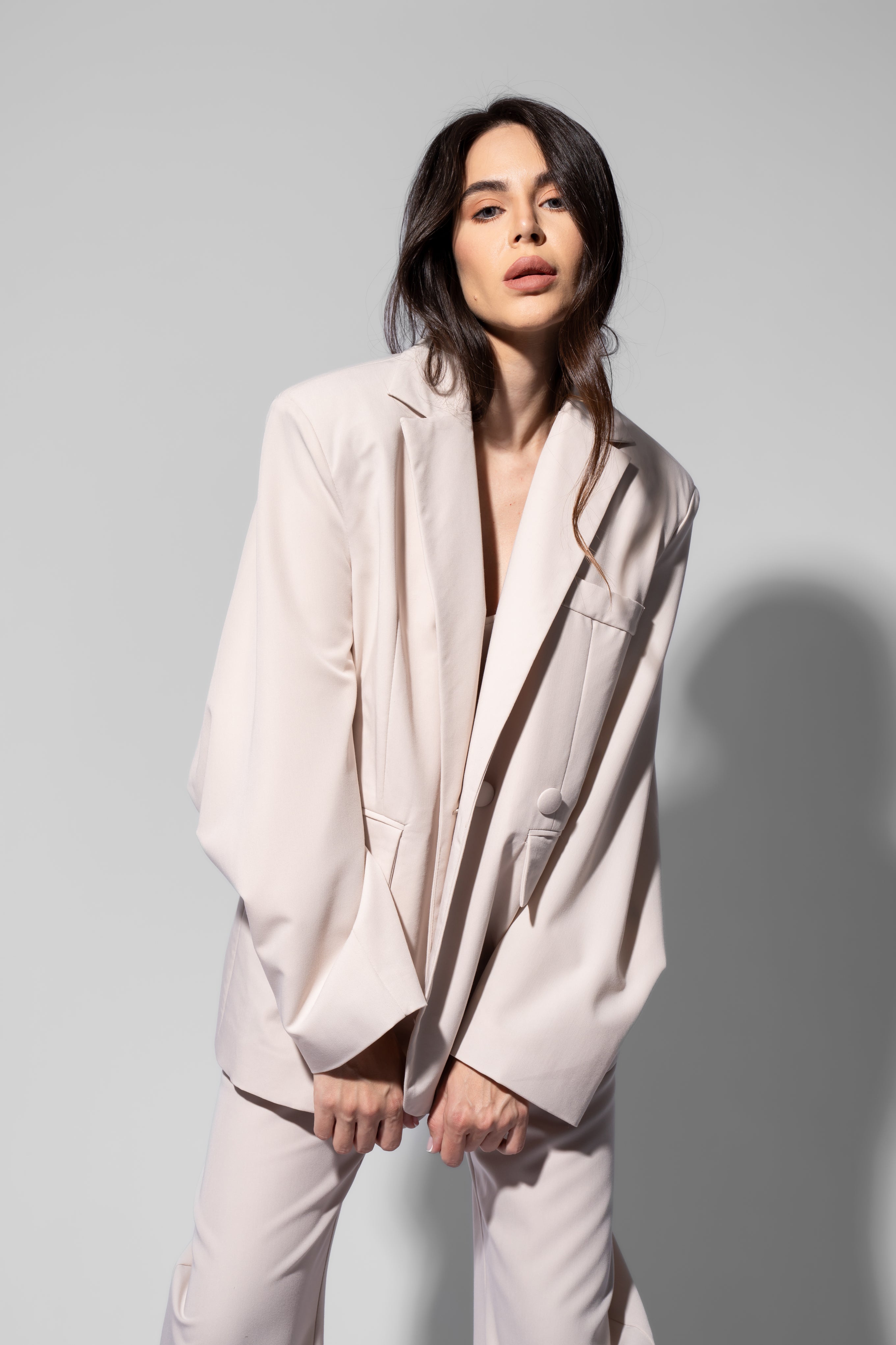 Set Bej cu Corset, Pantaloni Balon și Sacou Oversized