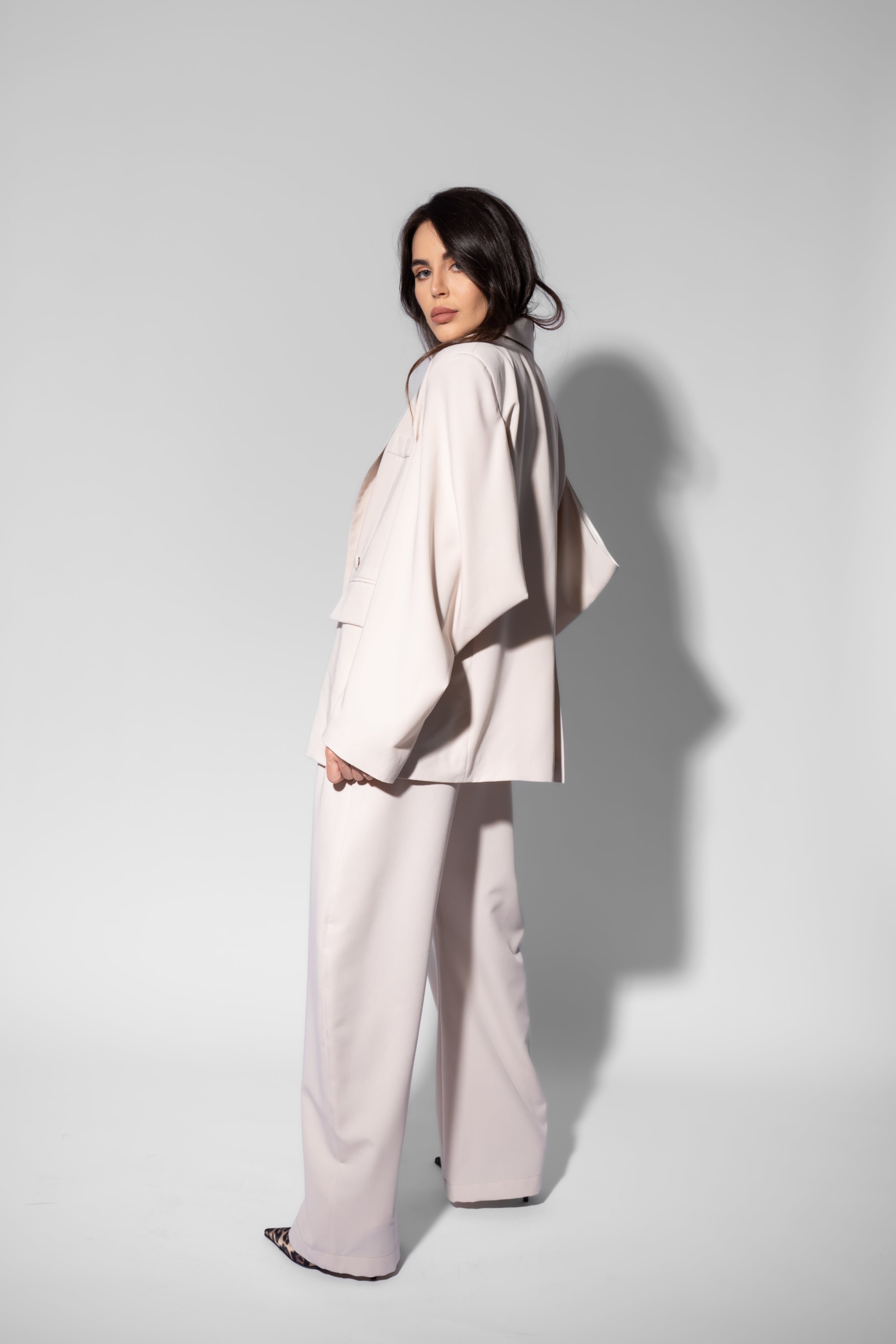 Beige Set with Corset, Balloon Pants and Oversized Blazer