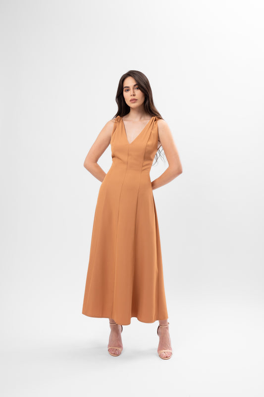 Rochie midi camel cu decolteu în V și bretele cu nod