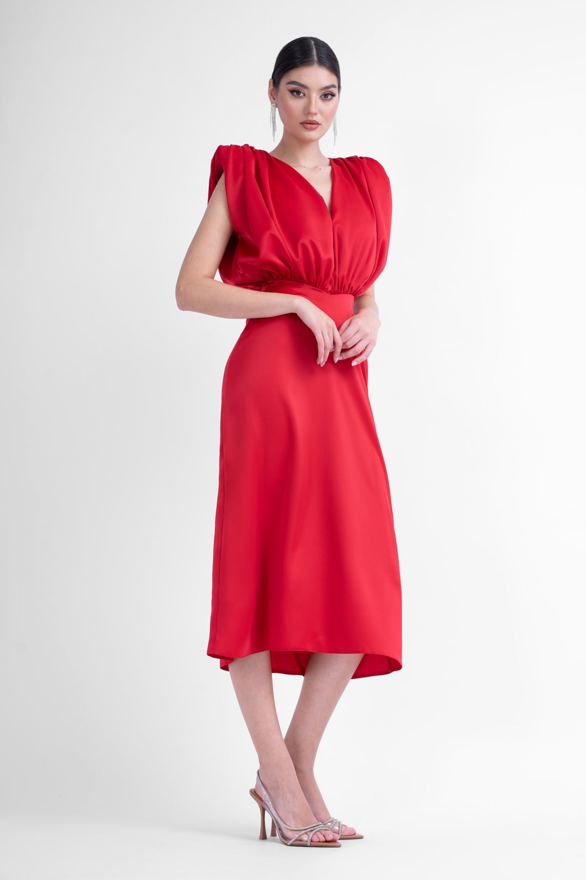 Rochie midi rosie cu bust drapat in V