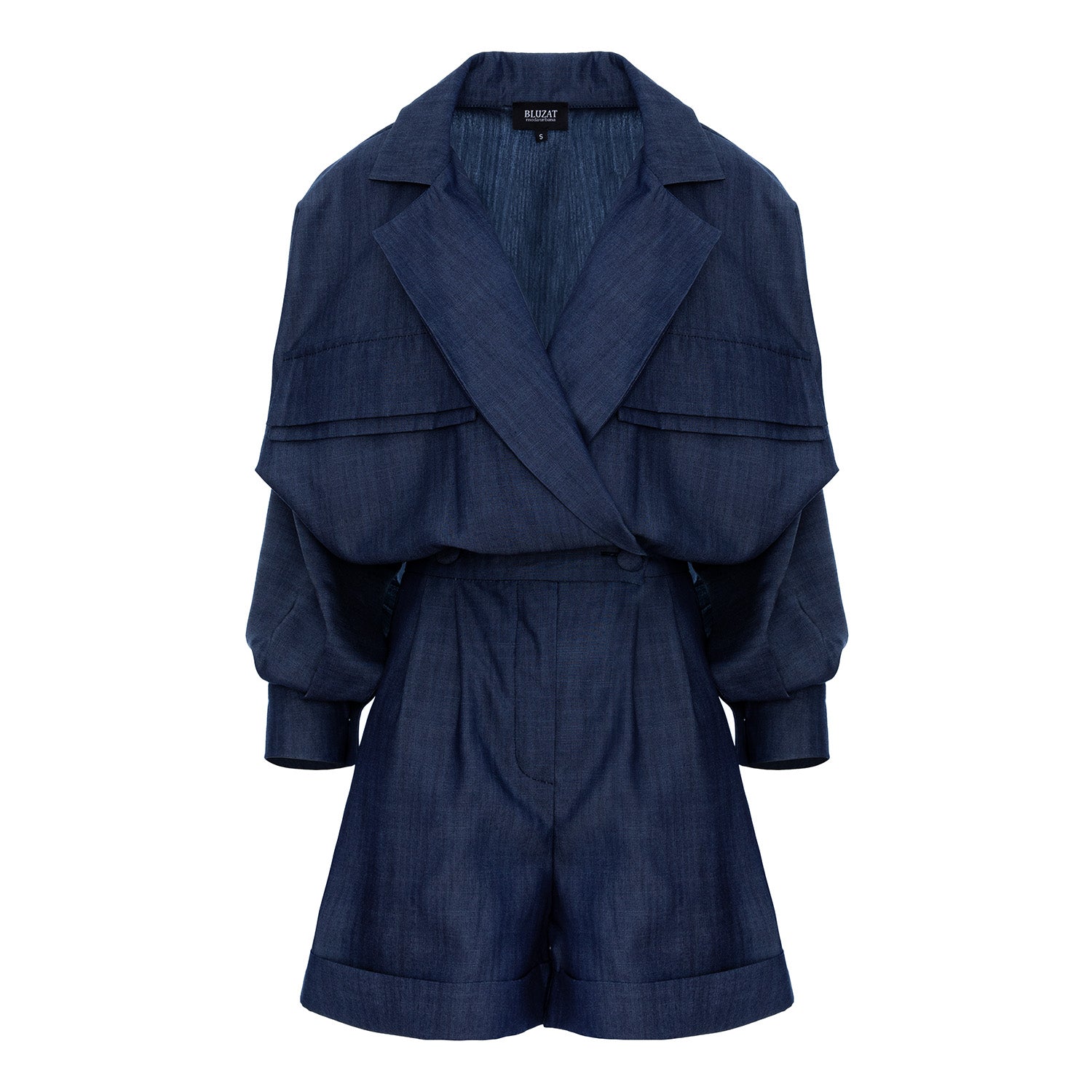 Salopeta din denim bleumarin cu mâneci supradimensionate și curea