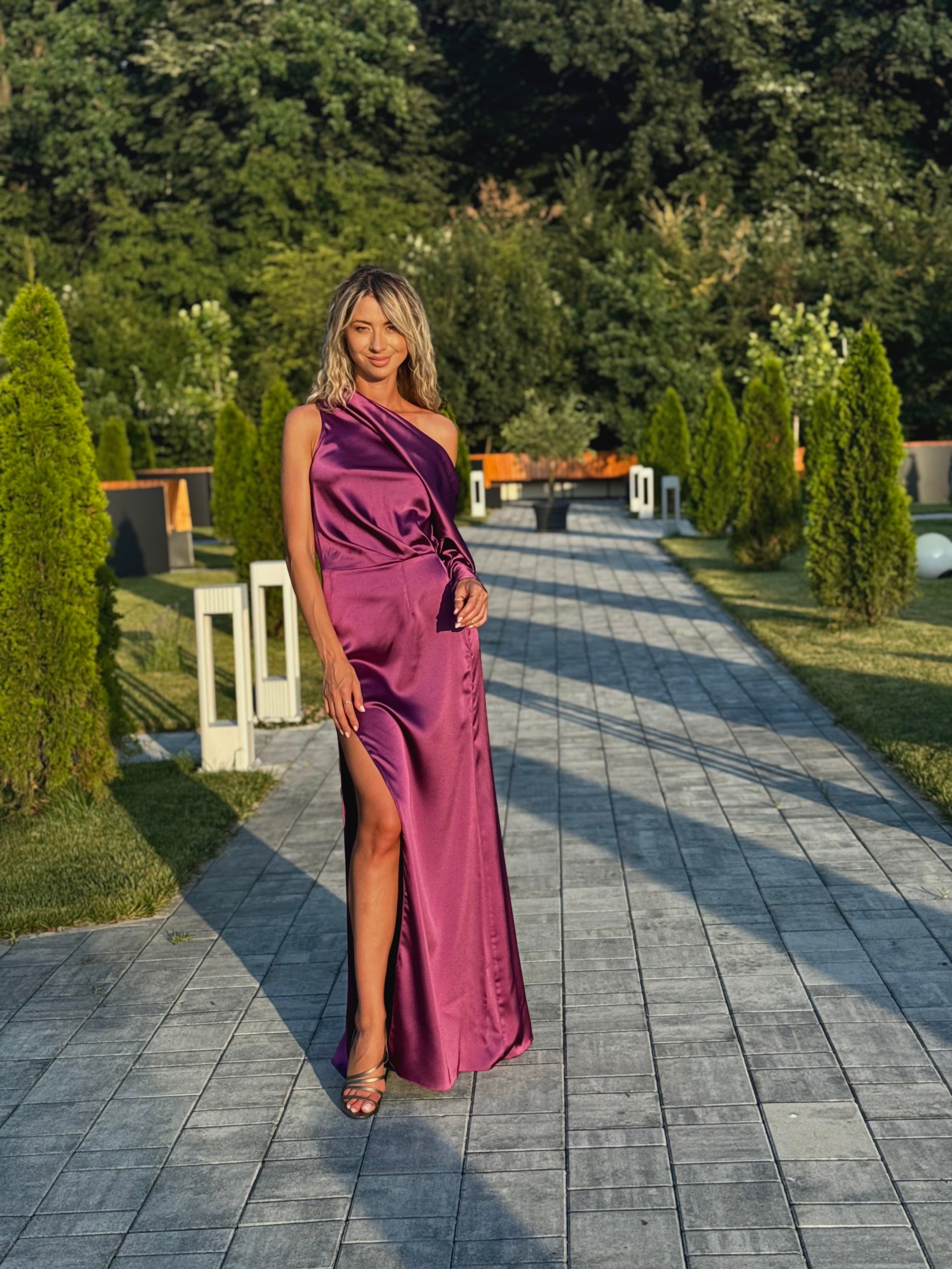 Bold Elegance Red Midi Dress with Asymmetric Neckline and Side Slit