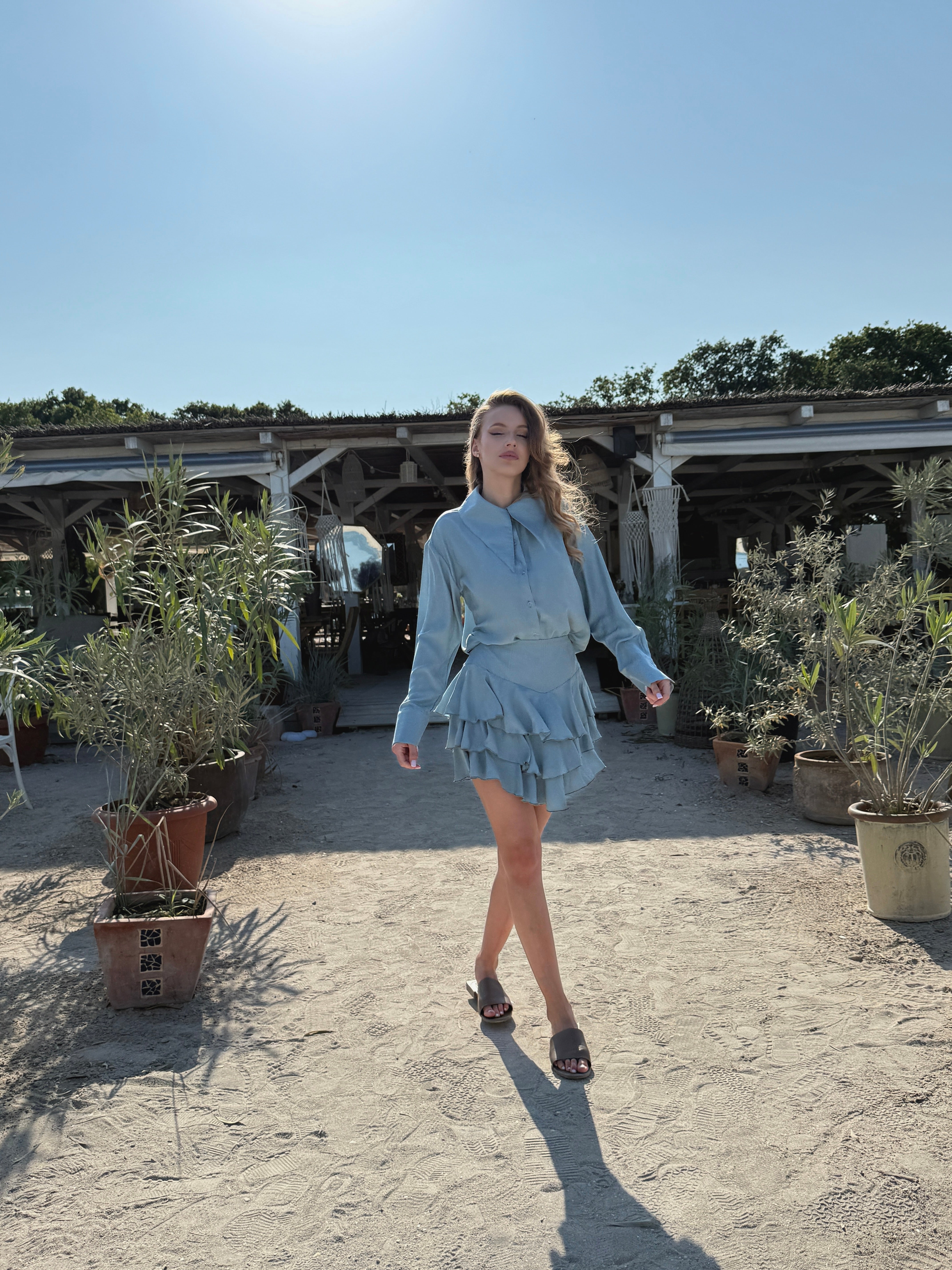 Set de două piese albastru pudră cu volane