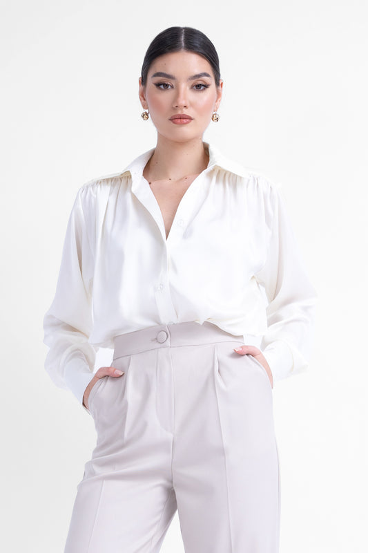 Ivoire shirt with gathered detailing