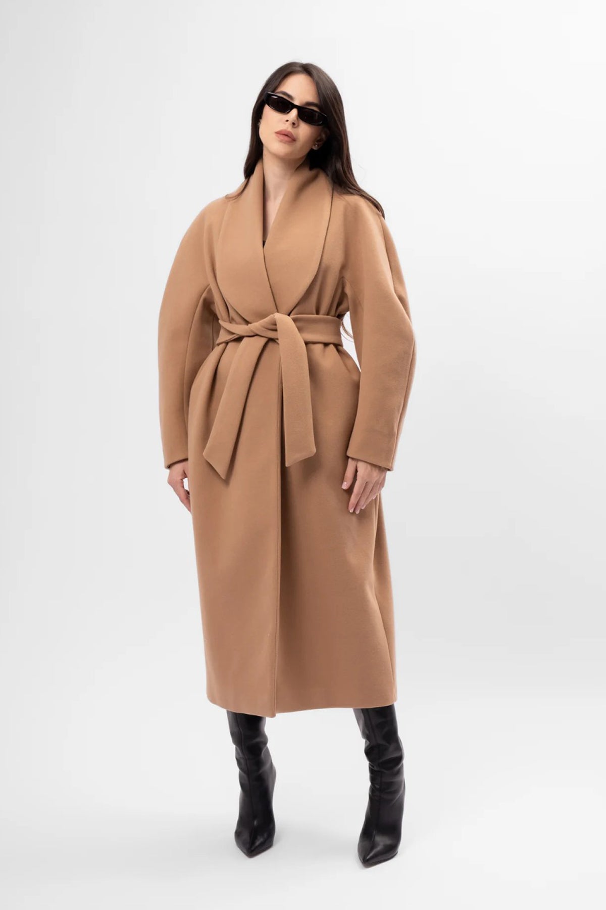 Long camel oversized coat with wide lapel