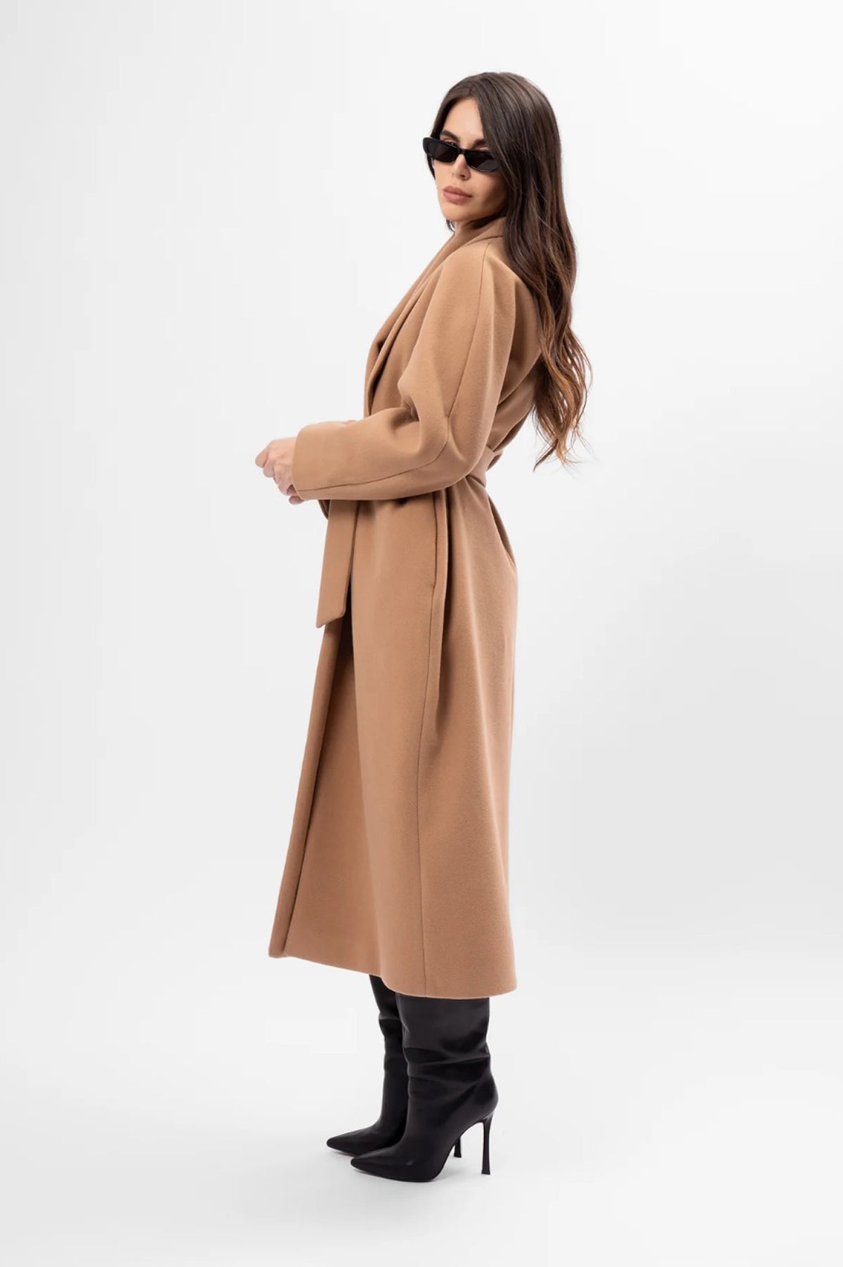 Long camel oversized coat with wide lapel