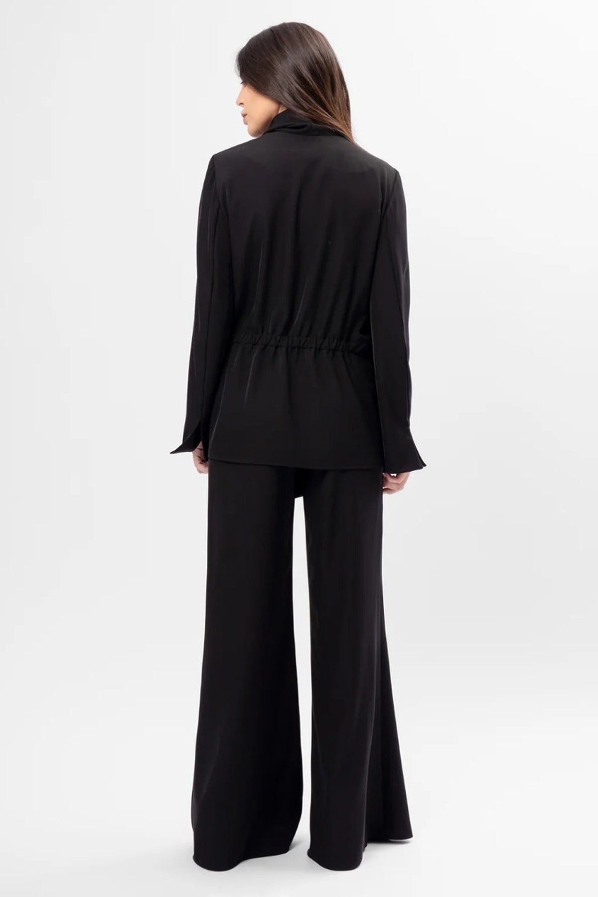 Set negru cu sacou petrecut și pantaloni flared
