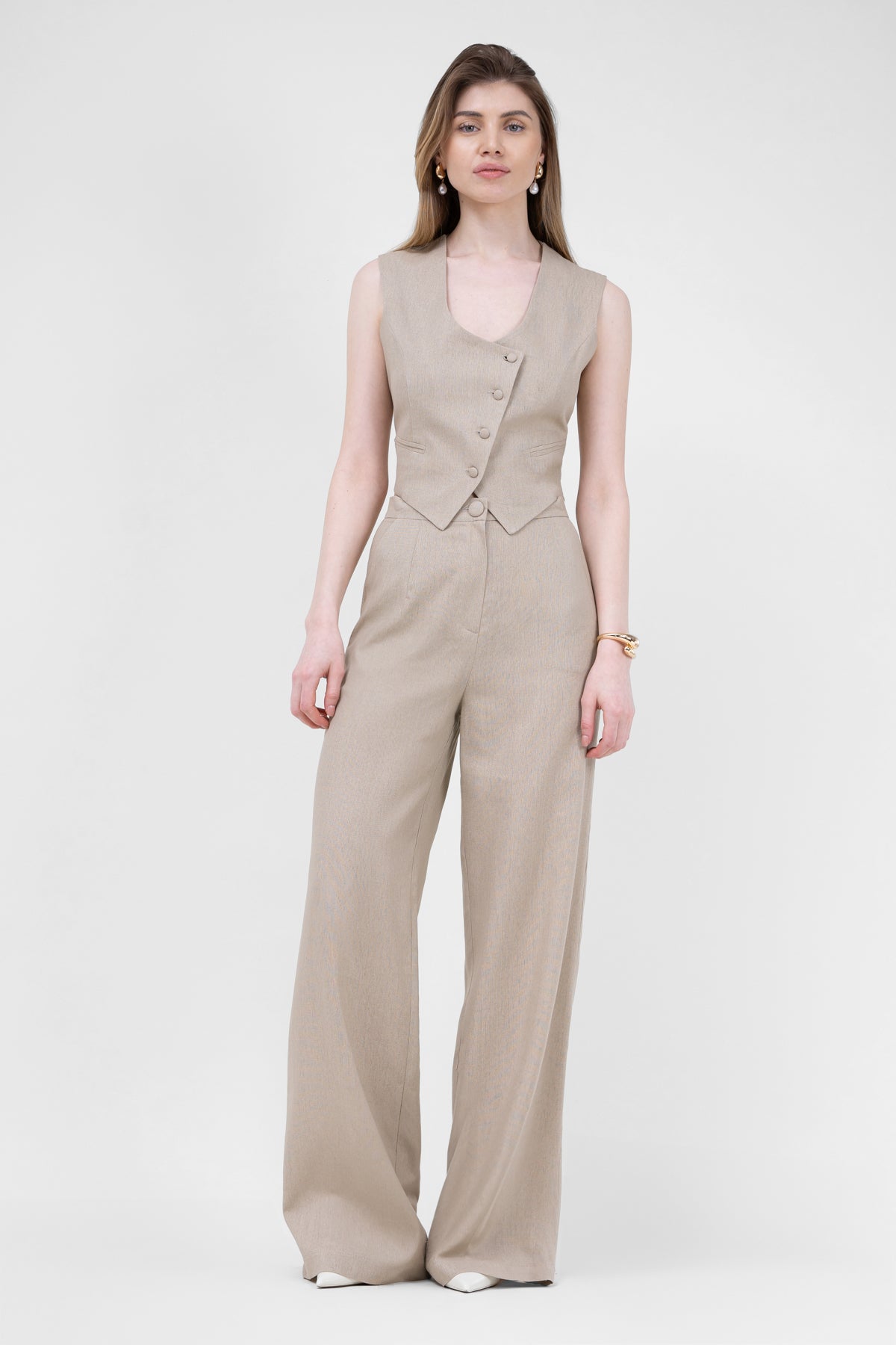 Beige Linen Suit With Cut-Out Vest And Straight-Cut Trousers