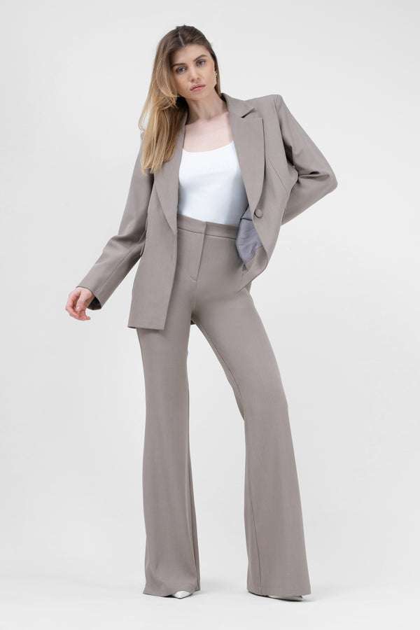 Beige Suit With Regular Blazer With Double Pocket And Flared Trousers