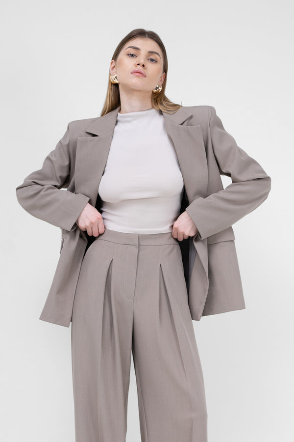 Beige Suit With Regular Blazer With Double Pocket And Ultra Wide Leg Trousers