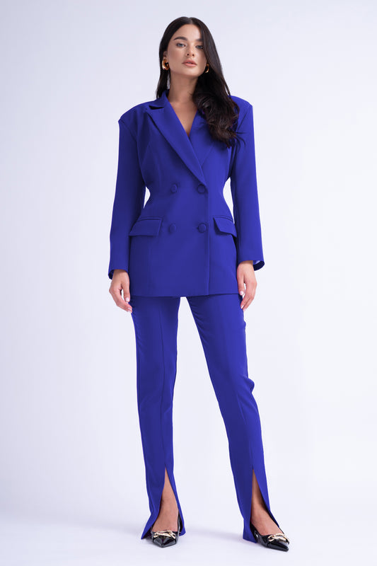 Costume bleu électrique avec blazer sablier sur mesure et pantalon slim