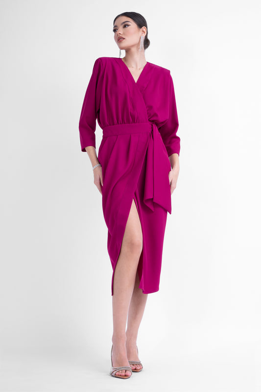 Rochie midi fuchsia cu bust bluzat si cordon in talie