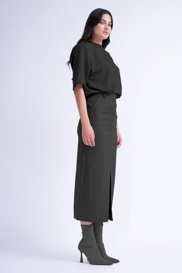 Black Straight-Cut Skirt With Slits