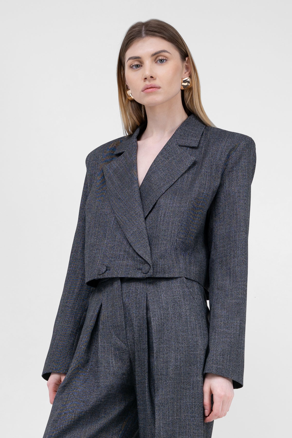 Sacou cropped gri cu doua randuri de nasturi