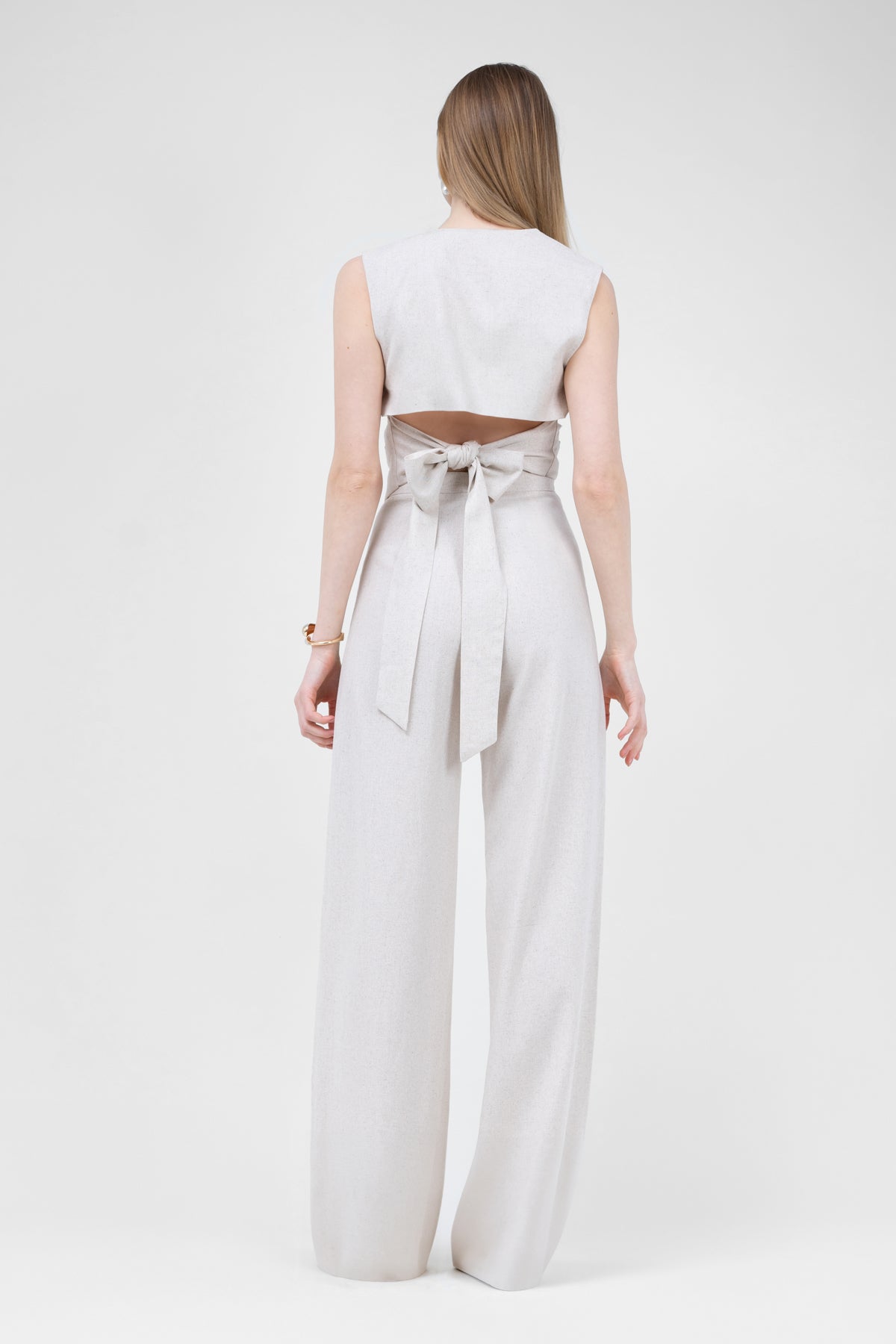 Ivoire Linen Suit With Cut-Out Vest And Straight Trousers