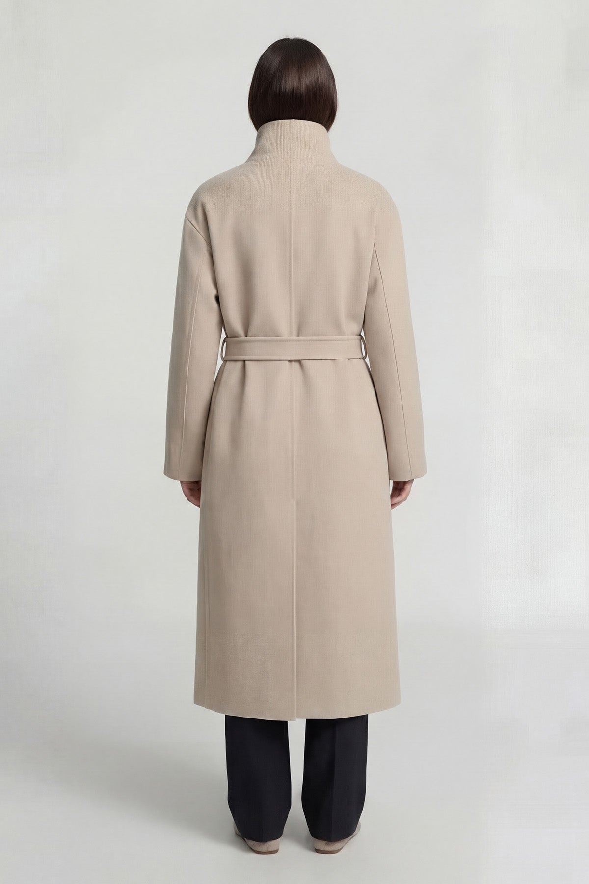 Palton lung bej cu guler înalt