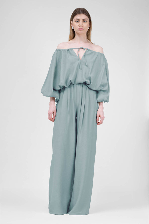 Mint Linen matching set with flowy blouse and wide leg trousers