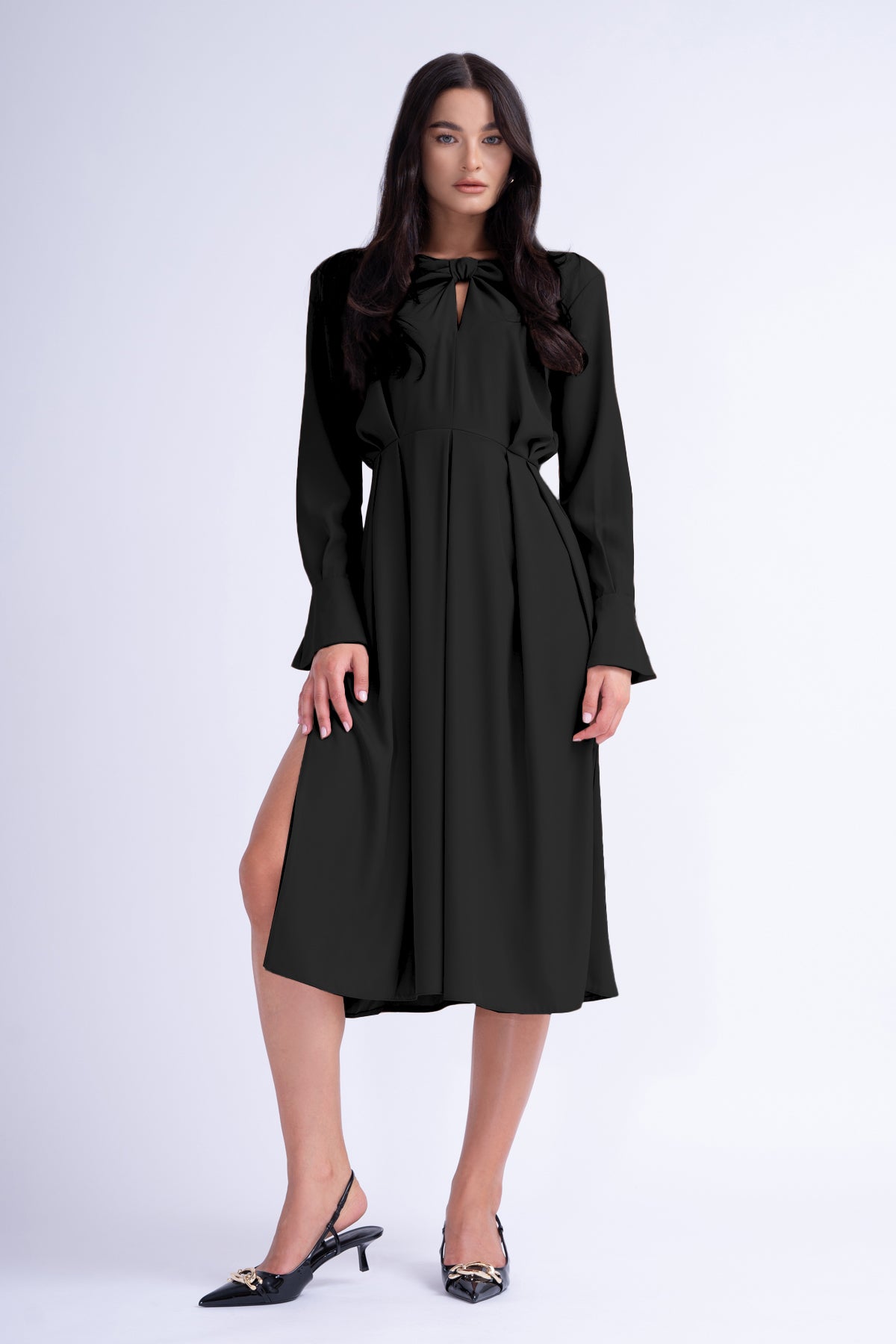 Rochie midi neagra cu inel si pliuri