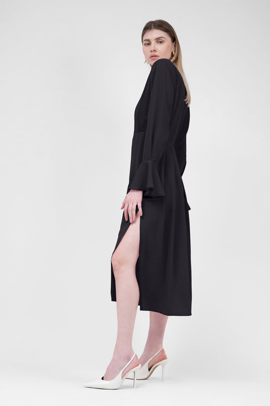 Black Midi Dress With Pleats And Proeminent Shoulders