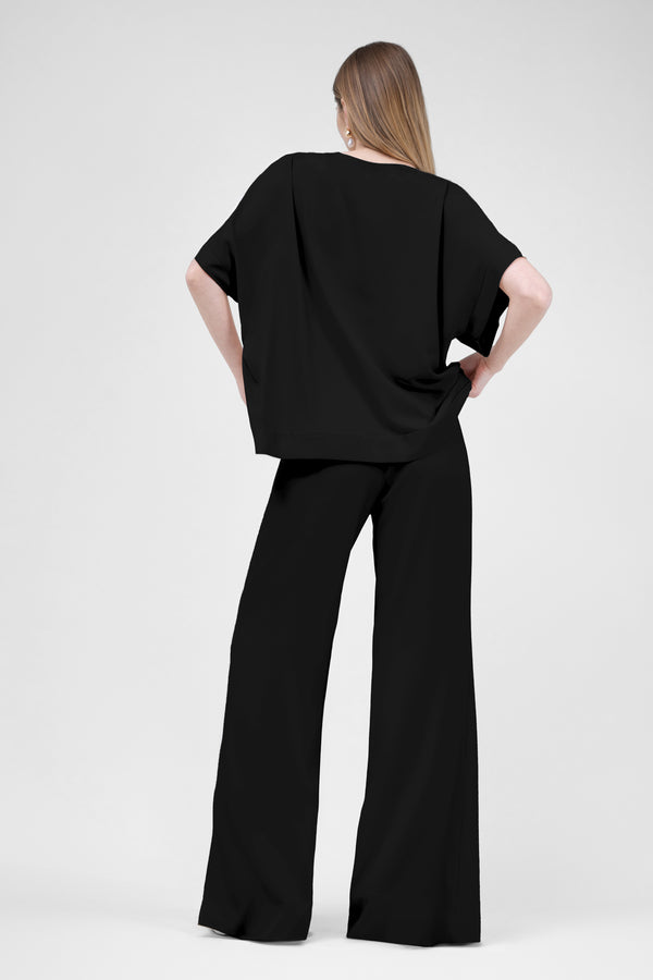 Black Set With Blouse And Flared Trousers