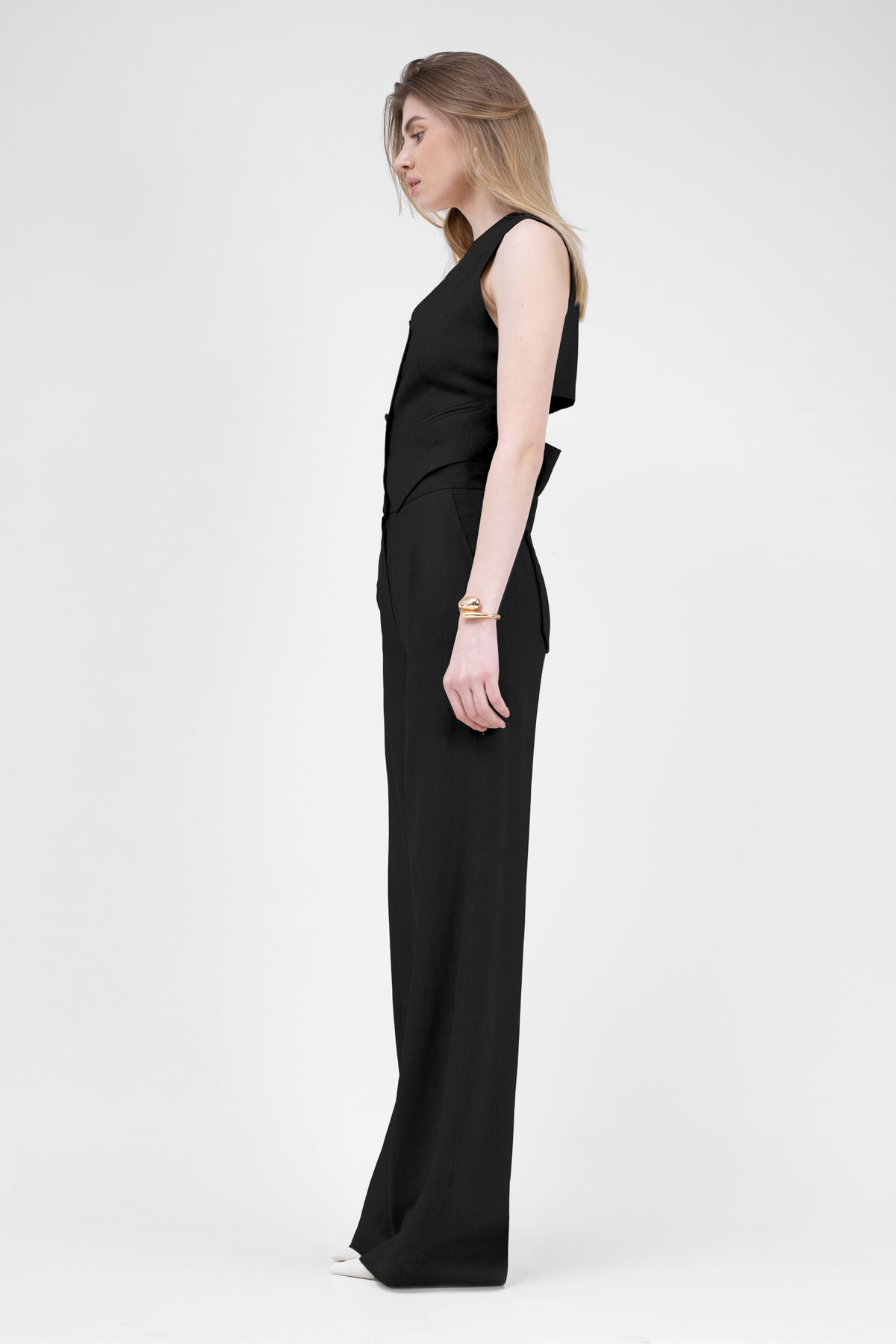 Black Linen Suit With Cut-Out Vest And Straight-Cut Trousers