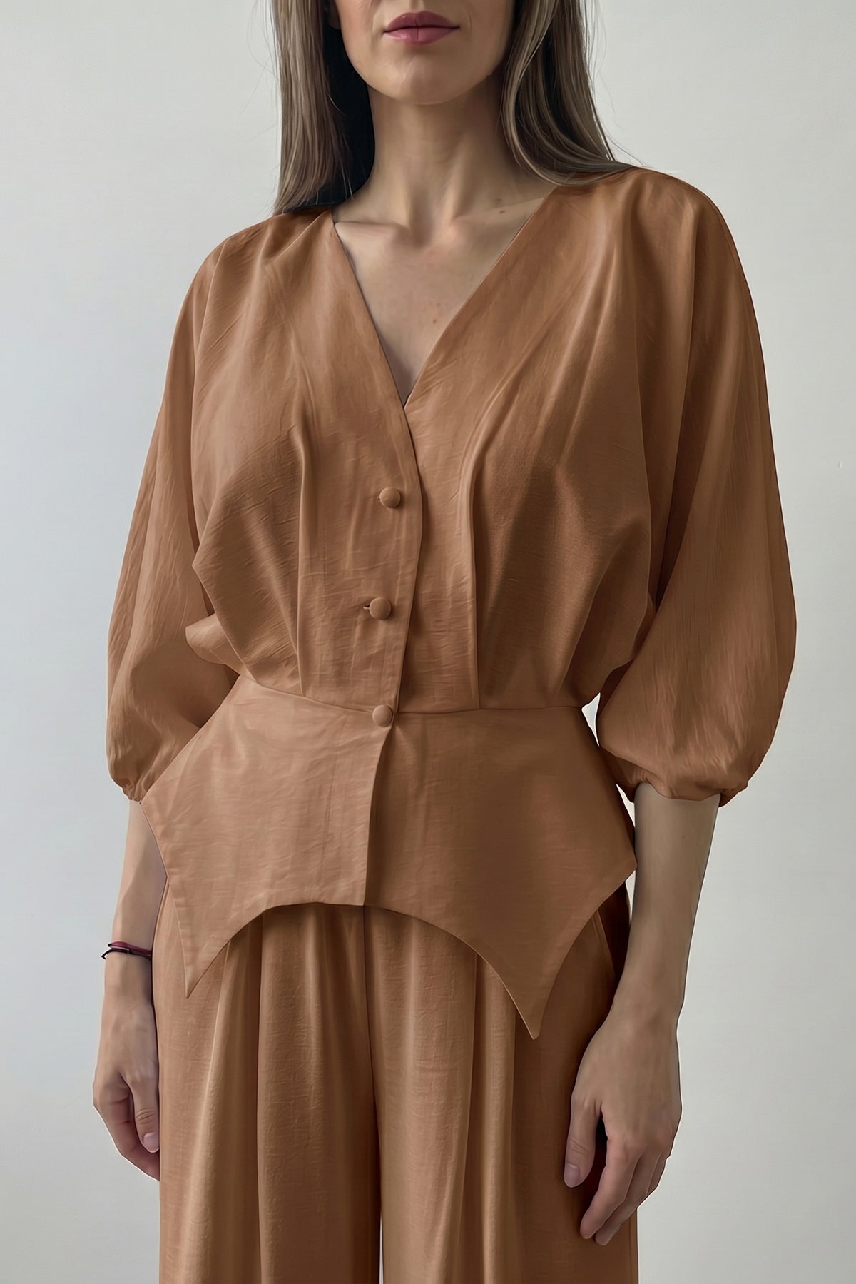 Set maro cu top structurat și pantaloni wide leg
