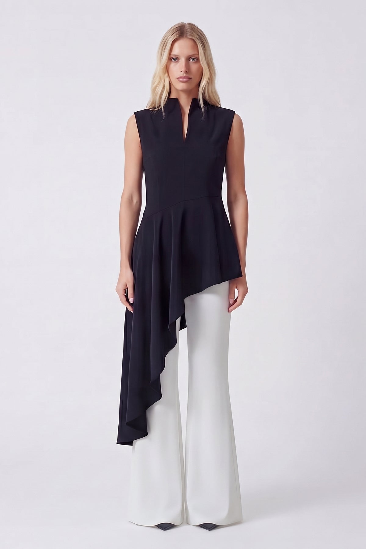 Set Contrast Chic - Top Asimetric Negru cu Pantaloni Flared Albi