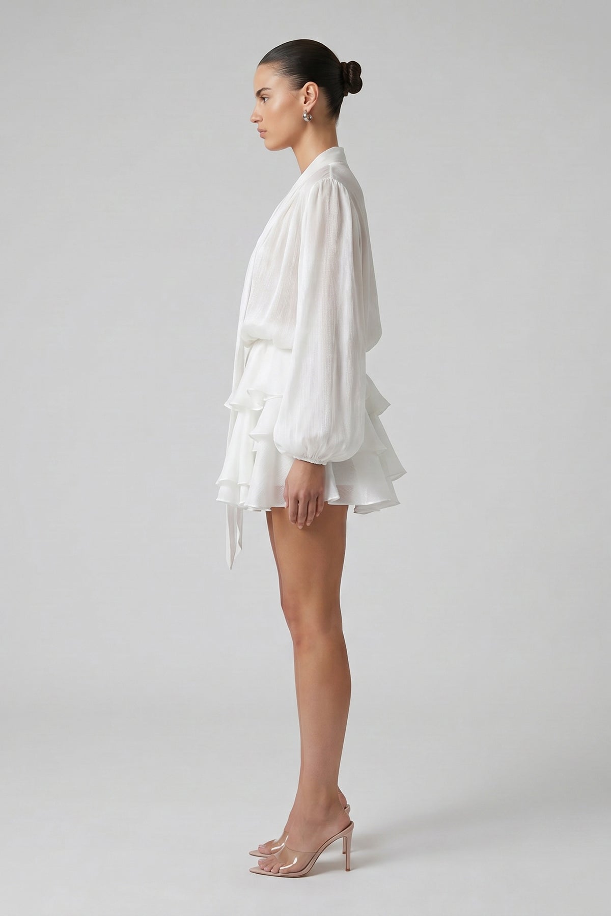 White Shimmering Viscose Set with Scarf and Ruffled Skirt