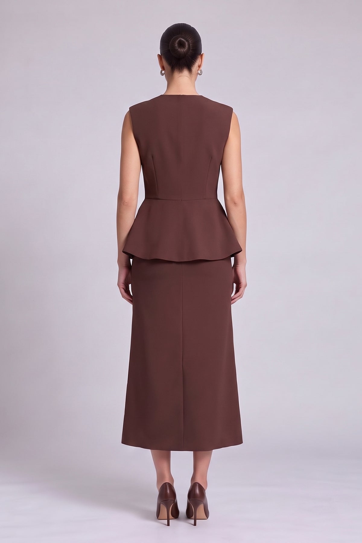 Set maro cu vestă structurată peplum și fustă midi A-line