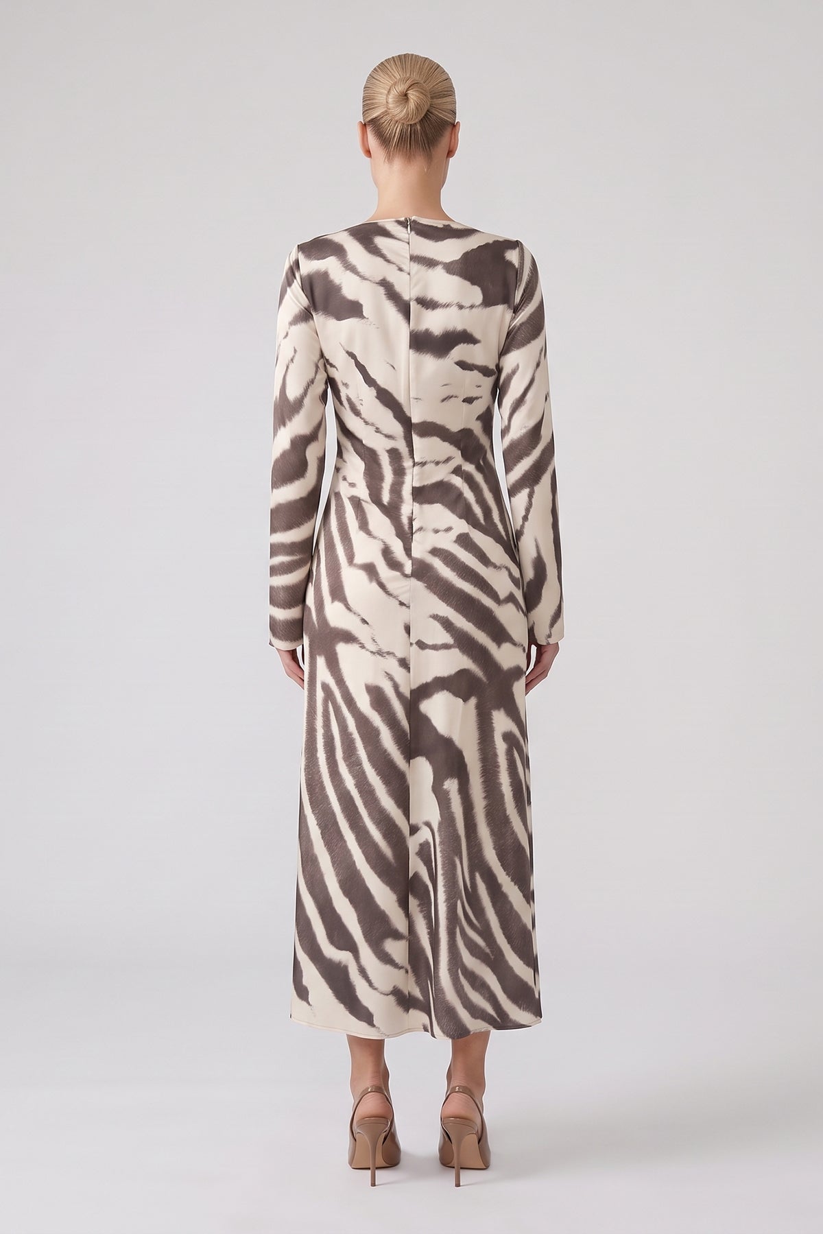 Rochie Midi cu Imprimeu Zebra și Mâneci Evazate