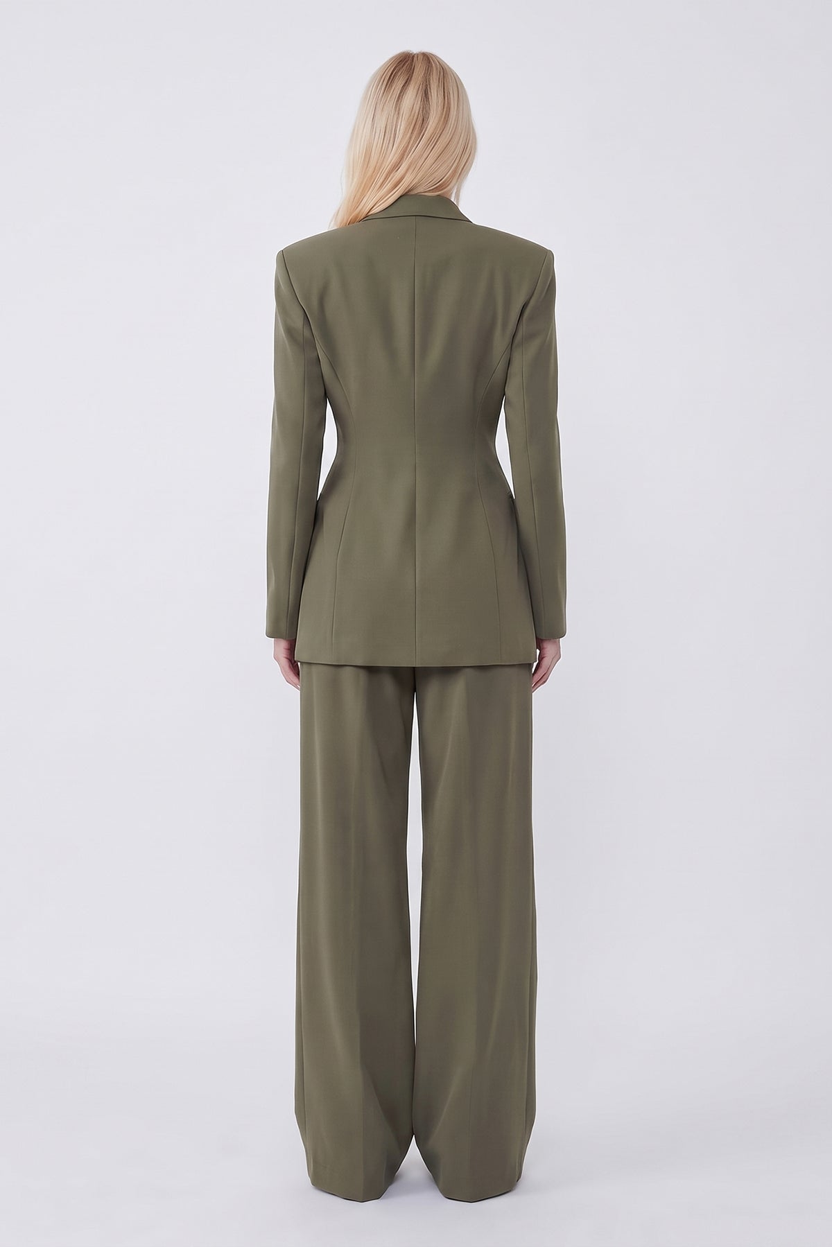 Costum khaki cu sacou balloon cambrat și pantaloni wide leg
