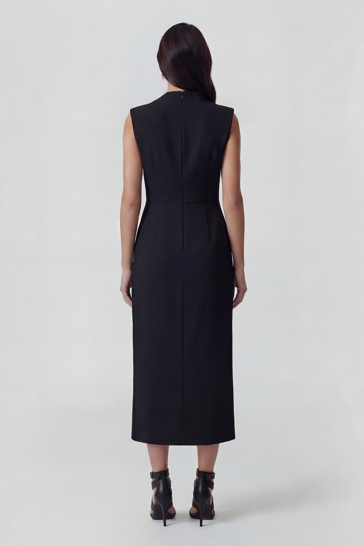 Rochie midi neagra cu design asimetric și volan decorativ