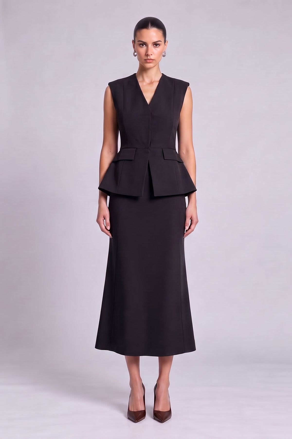Set negru cu vestă structurată peplum și fustă midi A-line
