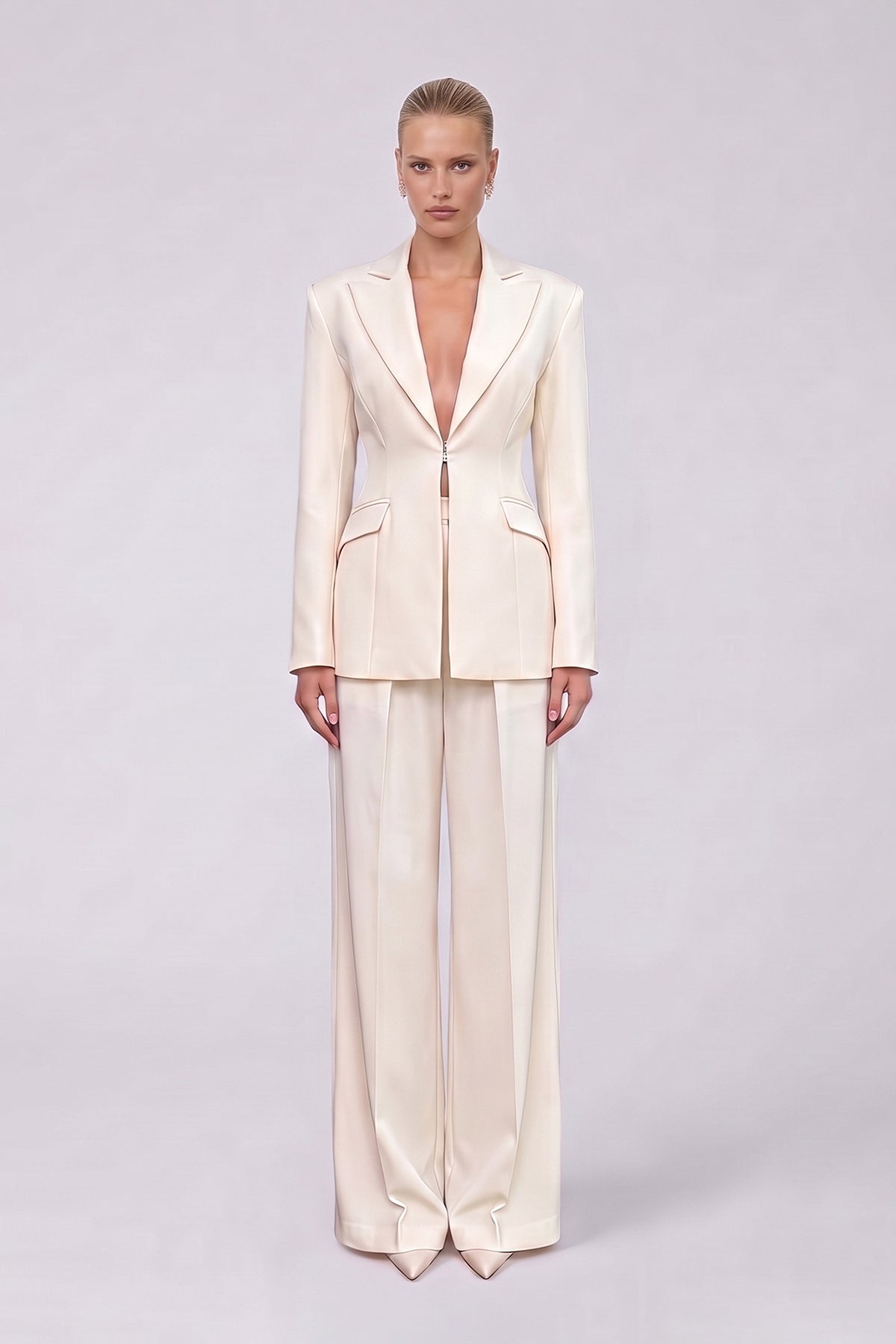 Off-White Suit with Balloon Blazer and wide leg trousers