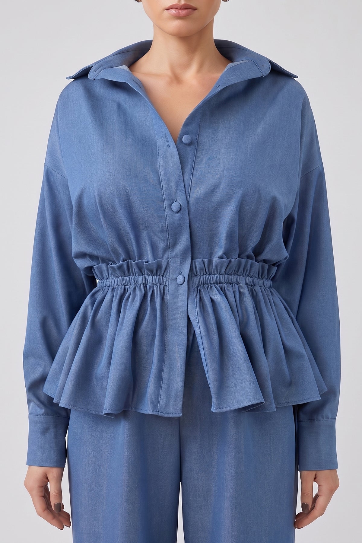 Set albastru din denim cu cămașă peplum și pantaloni wide leg
