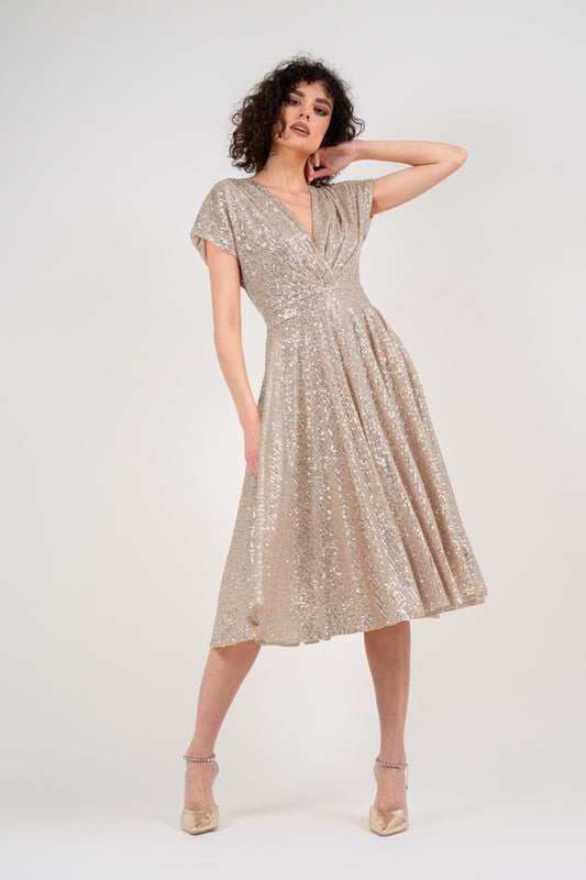 Robe de cocktail midi en sequins dorés