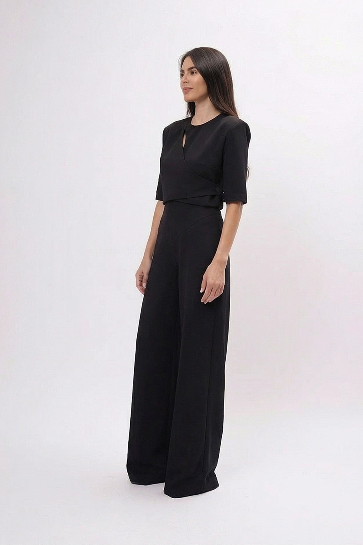 Set Negru cu Top cu Decupaje și Pantaloni Palazzo