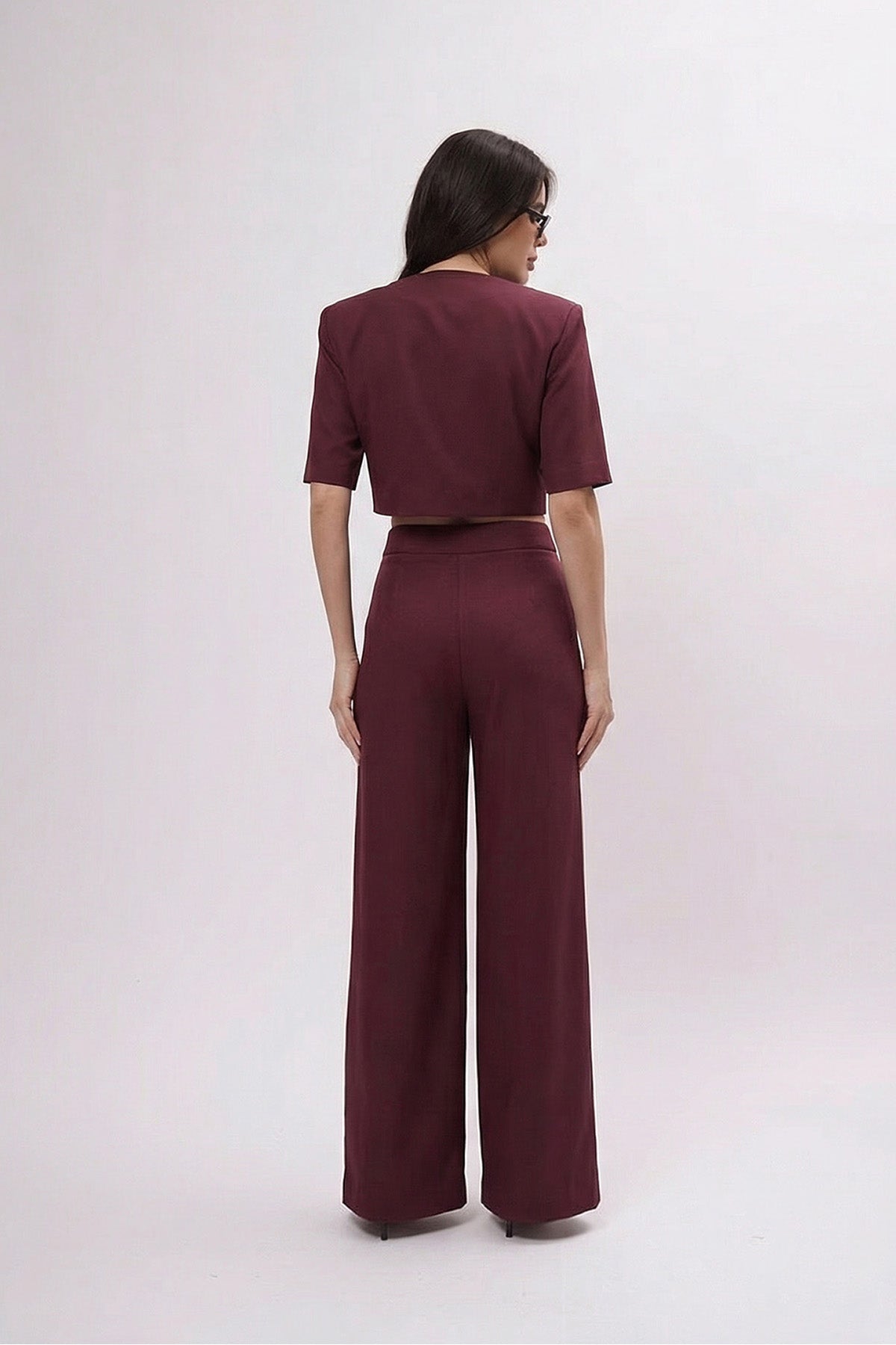Set Burgundy cu Top cu Decupaje și Pantaloni Palazzo