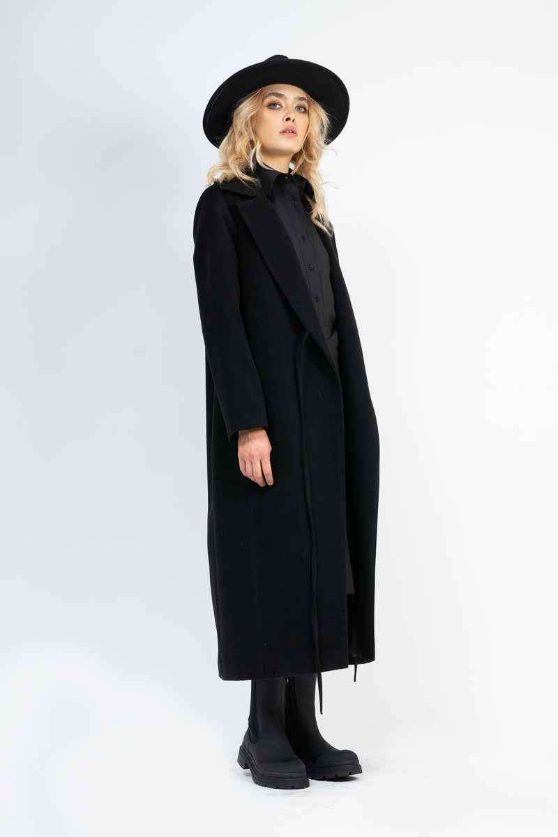 Maxi black coat