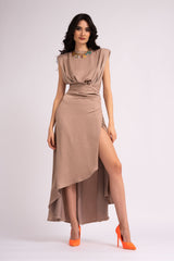 Midi beige dress with oversized shoulders and slit
