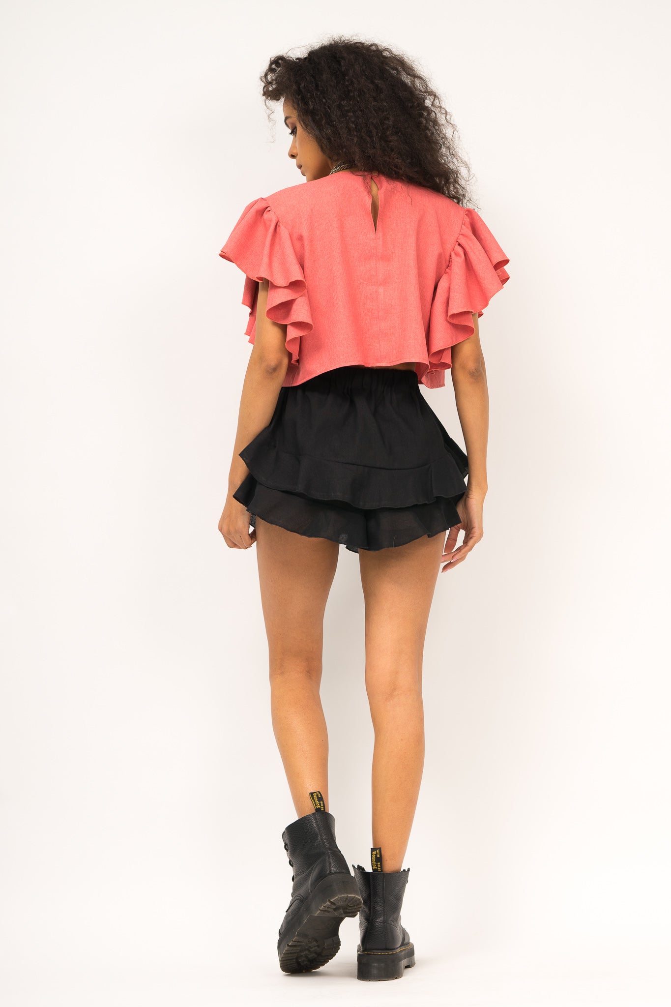 Skirt trousers with layers