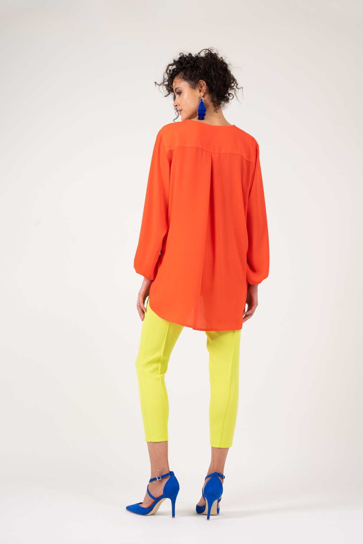 Neon yellow trousers with piping effect
