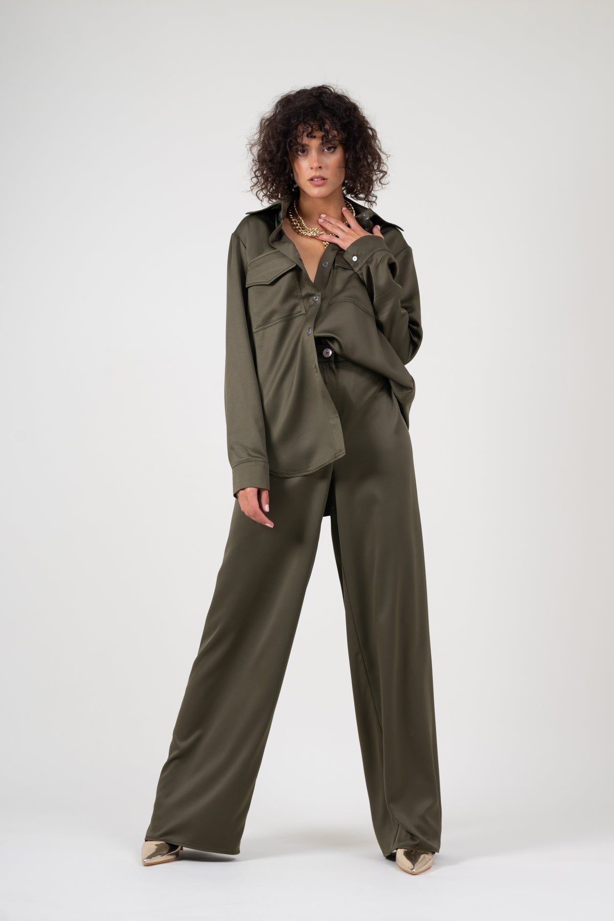 Set khaki format din camasa si pantalon