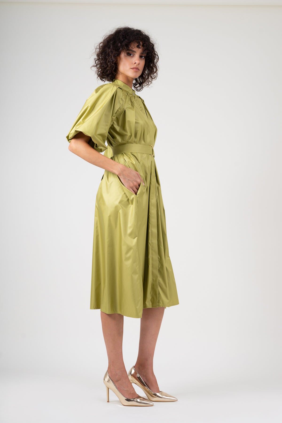 Olive dress with raglan sleeve and pleats