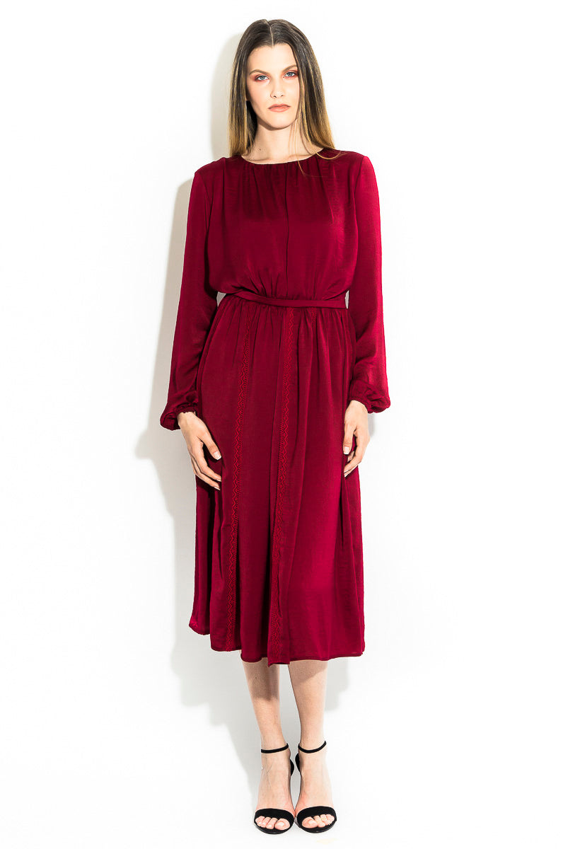 Rochie Midi Cu Broderie Din Dantela