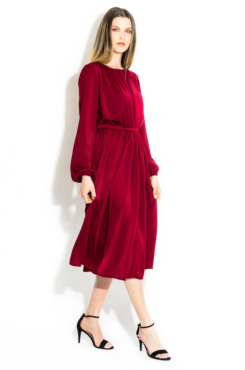 Rochie Midi Cu Broderie Din Dantela