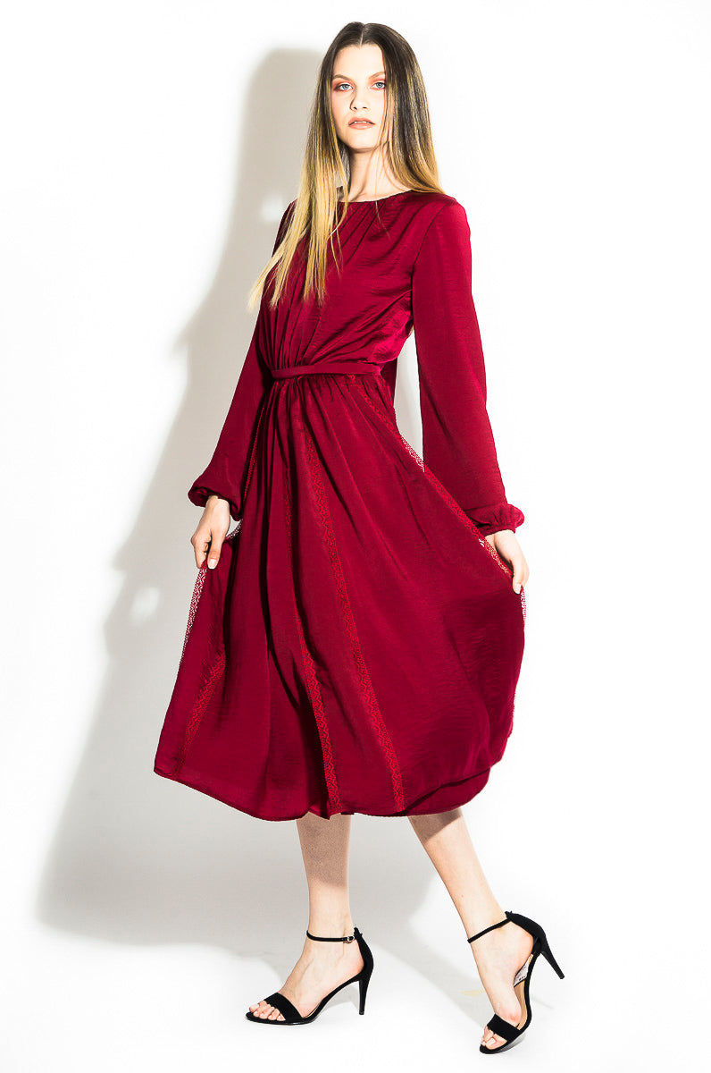 Rochie Midi Cu Broderie Din Dantela